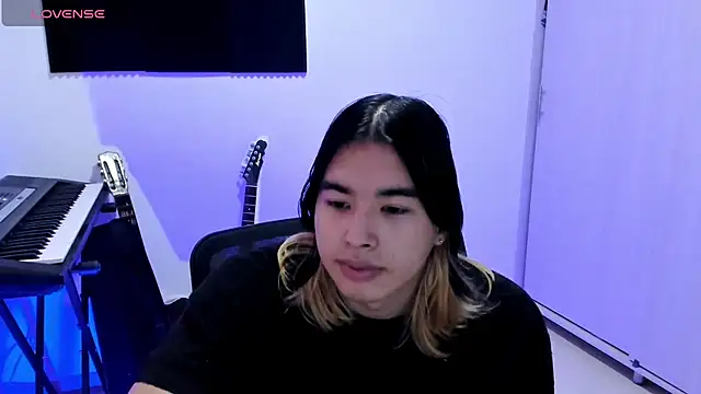 Snapshot of JordiWilld chatting on February 2025 10:03:02 PM JordiWilld online show from February 2025 10:03:02 PM