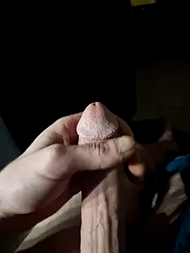 Snapshot of guilove5 chatting on January 2025 11:43:01 PM guilove5 online show from January 2025 11:43:01 PM