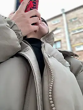 Snapshot of _Vaali_ chatting on January 2025 02:10:01 AM Vaali online show from January 2025 02:10:01 AM