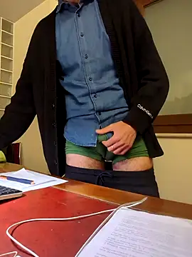 Snapshot of AvvocatoPorco chatting on January 2025 06:43:01 PM AvvocatoPorco online show from January 2025 06:43:01 PM