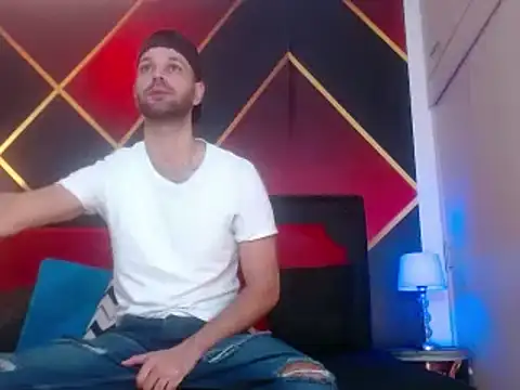 Cristian white online show from February 2025 02:02:01 PM