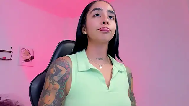 sophierooy22 online show from March 2026 02:37:01 AM