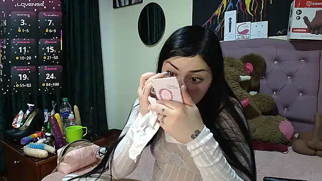 Emmie Hot online show from June 2026 11:49:02 AM