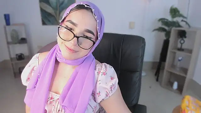 Ayha khalaf online show from November 2025 01:04:02 AM