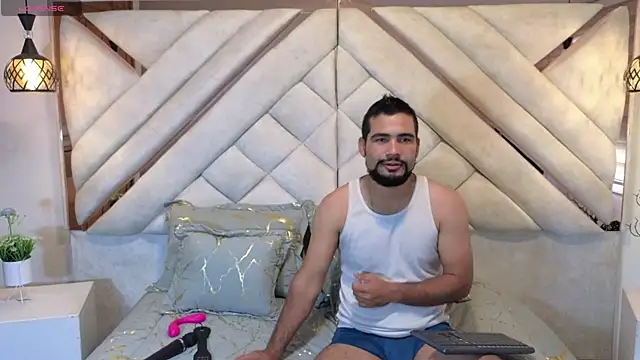 luxurycoupl online show from January 2025 12:24:01 PM