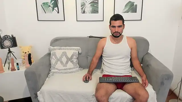 luxurycoupl online show from March 2025 03:28:02 AM