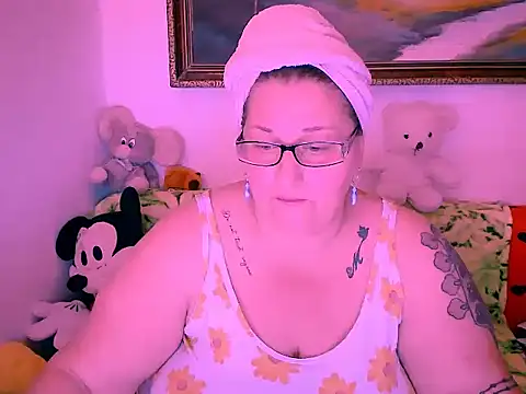 mayamayx online show from October 2025 07:25:01 PM