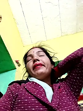 Bhuvi Bedi online show from February 2025 04:47:01 PM