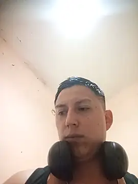 LuisMex1998 online show from July 2026 12:07:01 PM
