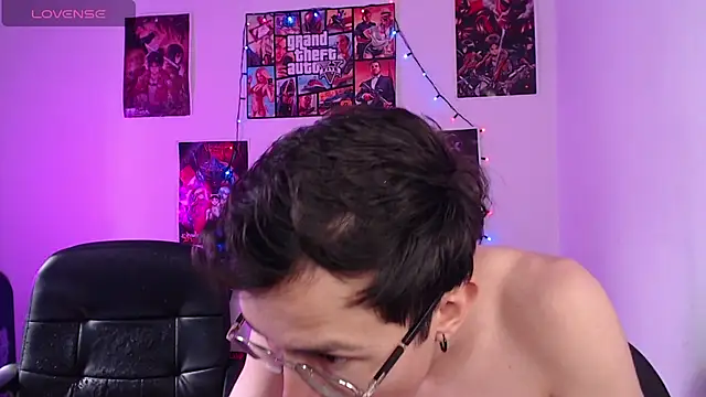 Tina 4 Charlie online show from February 2025 02:07:01 PM