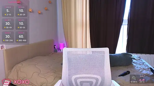 Snapshot of DianaShermy chatting on February 2026 07:46:02 AM DianaShermy online show from February 2026 07:46:02 AM