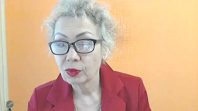 NessyJenixs online show from February 2026 08:18:02 AM