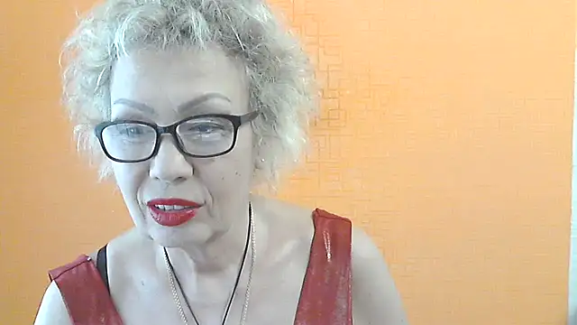 Snapshot of NessyJenixs chatting on May 2026 01:17:01 PM NessyJenixs online show from May 2026 01:17:01 PM