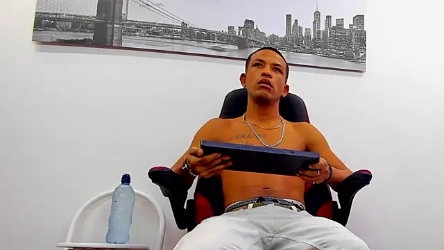 carlos alber12 online show from February 2025 07:17:02 PM