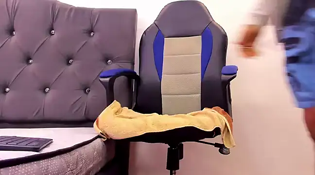 carlos alber12 online show from March 2025 09:57:01 PM