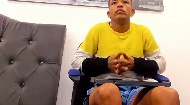 carlos alber12 online show from March 2025 01:01:02 AM