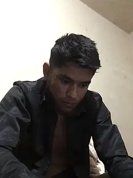 Snapshot of Ulises99 chatting on March 2025 09:24:02 AM Ulises99 online show from March 2025 09:24:02 AM