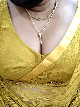 Queenflowerr online show from March 2025 02:20:01 AM