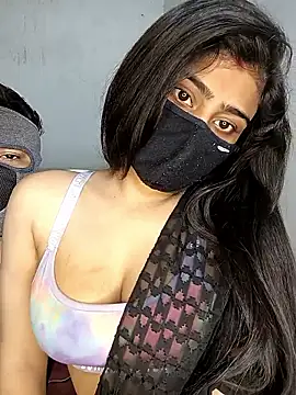 Snapshot of Love-N chatting on January 2026 09:49:02 PM Love-N online show from January 2026 09:49:02 PM