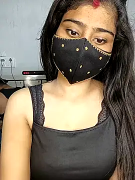 Snapshot of Love-N chatting on February 2026 05:44:02 PM Love-N online show from February 2026 05:44:02 PM