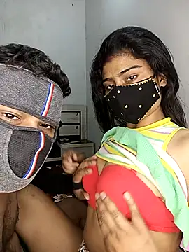 Snapshot of Love-N chatting on February 2026 03:59:02 AM Love-N online show from February 2026 03:59:02 AM