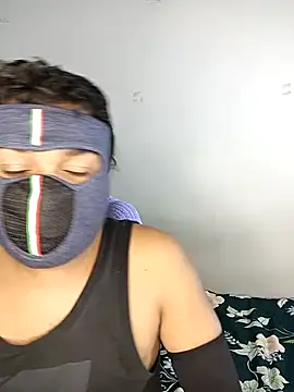 Snapshot of Love-N chatting on March 2026 11:08:01 PM Love-N online show from March 2026 11:08:01 PM