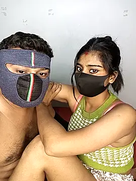 Snapshot of Love-N chatting on March 2026 09:32:02 AM Love-N online show from March 2026 09:32:02 AM