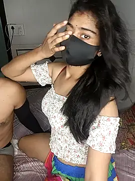 Snapshot of Love-N chatting on April 2026 11:46:01 PM Love-N online show from April 2026 11:46:01 PM
