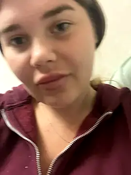 ella zzz online show from October 2025 03:29:01 PM