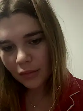 ella zzz online show from December 2025 10:28:01 PM