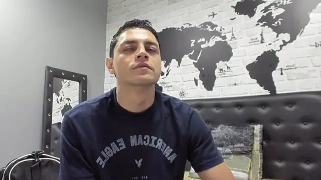 Frank Millers online show from November 2025 06:54:01 PM