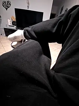 Velly82 online show from April 2026 04:48:02 PM