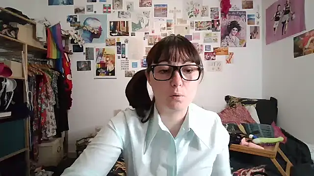 Snapshot of AdorahB3ll3 chatting on March 2025 08:12:01 PM AdorahB3ll3 online show from March 2025 08:12:01 PM