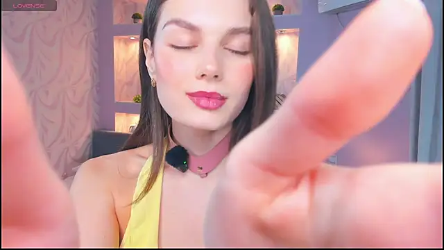 FloraDobb online show from December 2025 07:04:02 AM