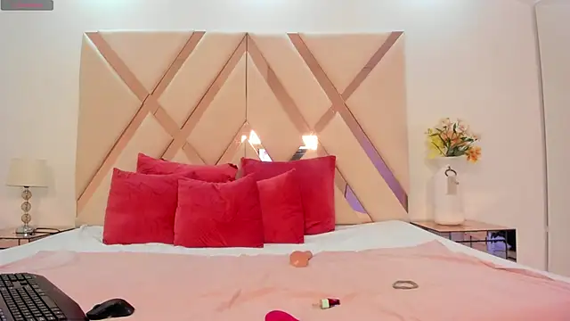 Snapshot of taliarussel chatting on March 2025 10:21:02 PM taliarussel online show from March 2025 10:21:02 PM