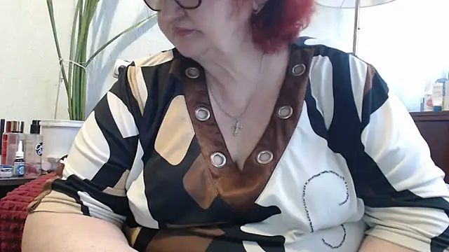 Snapshot of DeniseeRosea chatting on April 2026 11:05:02 AM DeniseeRosea online show from April 2026 11:05:02 AM