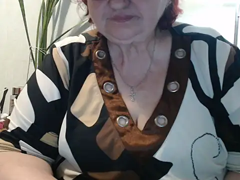 Snapshot of DeniseeRosea chatting on May 2026 07:20:02 PM DeniseeRosea online show from May 2026 07:20:02 PM