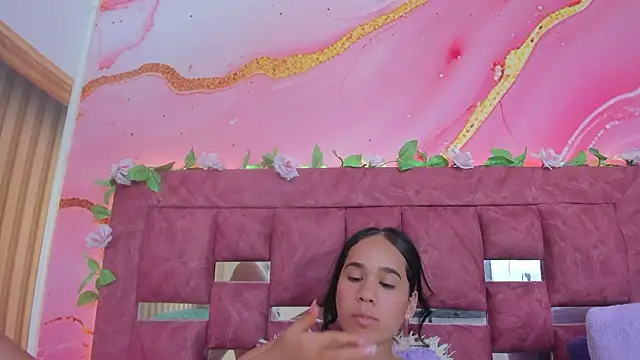 scarlett  evans  online show from March 2026 06:29:01 PM