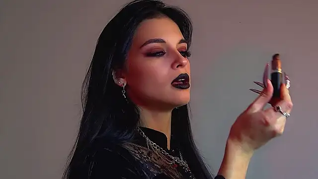 BeverlyMost online show from November 2025 06:19:02 PM