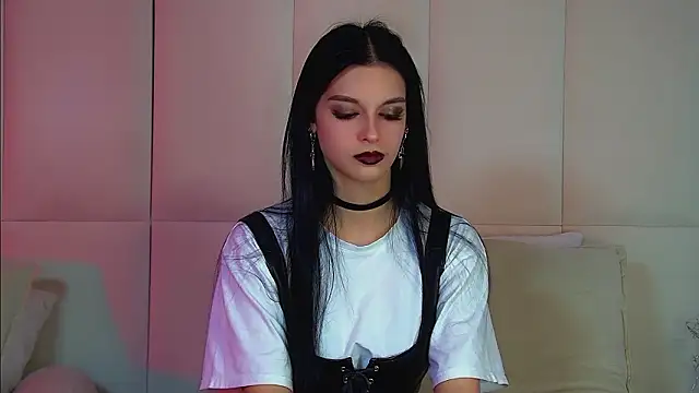 BeverlyMost online show from March 2026 06:55:02 PM