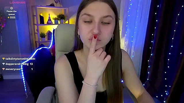 AureliaBliss  online show from March 2025 04:14:01 PM