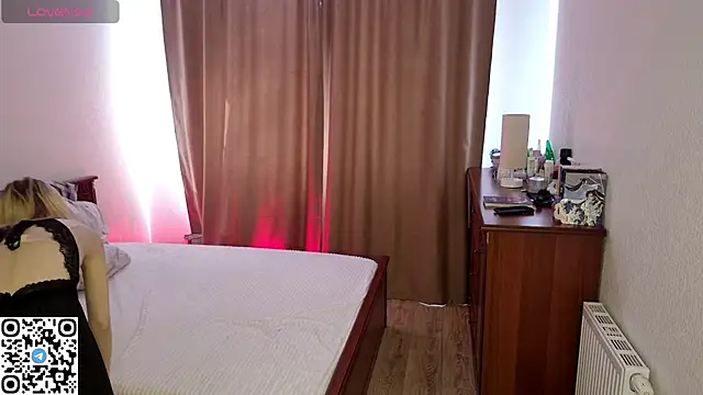 LynetHakes online show from April 2026 06:20:02 AM