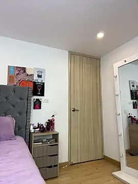 KarlaWild online show from October 2025 02:03:02 PM