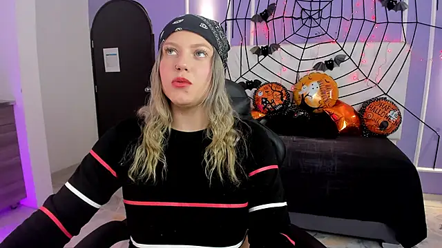 alaia greyy online show from October 2025 01:22:01 PM