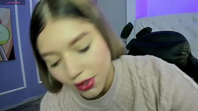 alaia greyy online show from December 2025 12:43:02 PM