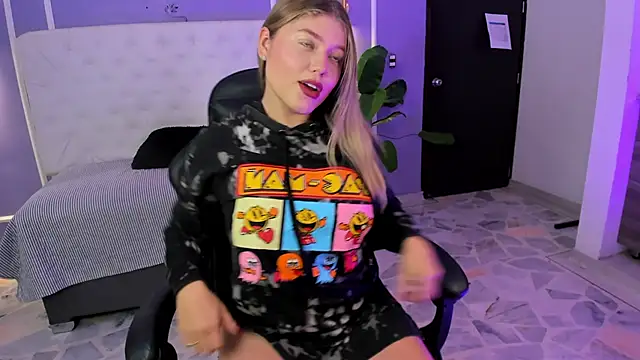 alaia greyy online show from December 2025 12:35:02 PM