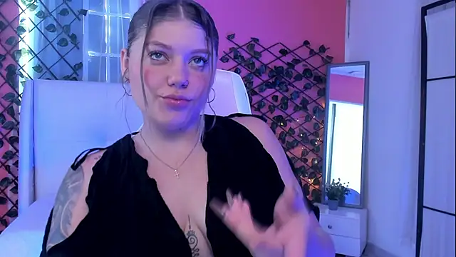 alaia greyy online show from March 2026 01:33:01 PM