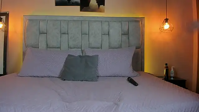 Melody thonson online show from March 2025 10:02:01 AM