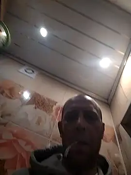 MaxDevilWhite online show from November 2025 06:24:01 AM