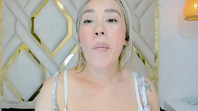 Lannajansen online show from February 2025 04:56:02 PM